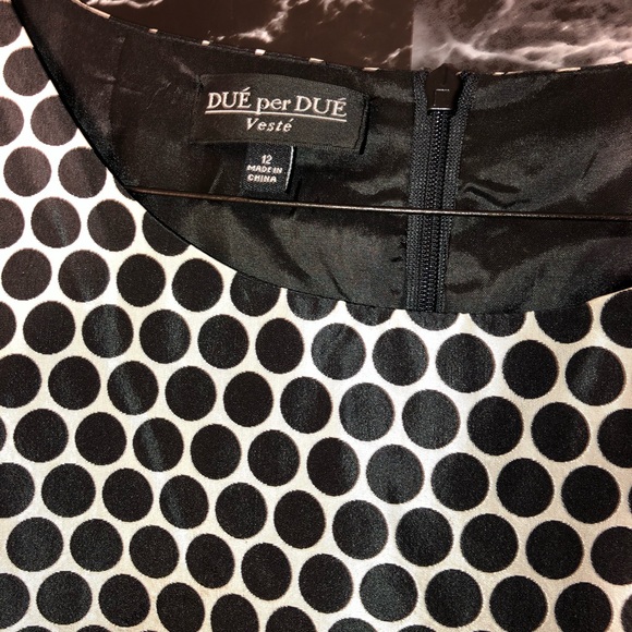 Ladies Dress - Picture 3 of 3